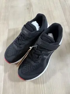 新品　アシックス　ASICS レーザービーム　スニーカー　22.0 運動靴　子供