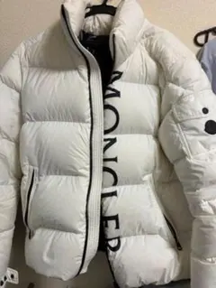 MONCLER ホワイト ダウンジャケット