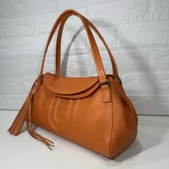 U by Ungaro オレンジ　レザーショルダーバッグ フリンジ付き