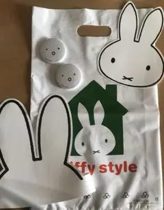 ミッフィ 非売品＊缶バッジセットのサムネイル
