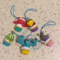 モンスターズインク　カプセルトイ　カップケーキマスコット