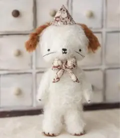 立ち尽くすピンク色の仔熊 アーティストベア テディベア 海外作家様