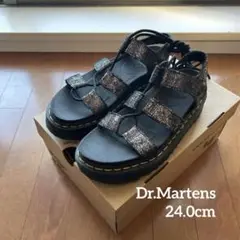 Dr. Martens 花柄サンダル 黒・黄色 - メルカリ