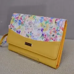 ＊新品タグ付 スカラー　SC79-21：スカ子と花柄マルチケースのサムネイル