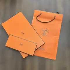 HERMES オレンジショップ袋とリボン