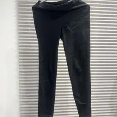 ☆送料無料☆GU/黒　クロップドレギンスパンツ（Sサイズ）