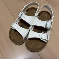 美品 BIRKENSTOCK ミラノ サンダル ホワイト 25cmのサムネイル