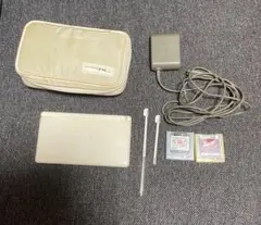 Nintendo DS light本体、充電器、ソフト2本、ケース付