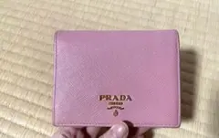 PRADA ピンク財布