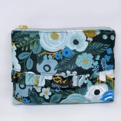 cotton＋steel生地使用ティッシュケース付きフリルポーチ(大柄水色)