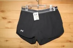 女性L　黒　アンダーアーマー　ランニングショーツ　パンツ　WRN8413のサムネイル