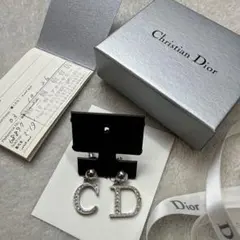 クリスチャンディオール　リボンCDラインストーンピアス　シルバー　極美品 クリスチャンディオール リボンCDラインストーンピアス シルバー 極美