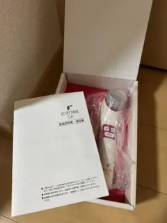 ESTHE TWIN SE 美顔器 本体 FBソニックジェル付 - メルカリ