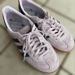 adidas SPEZIAL ピンク スエード スニーカー