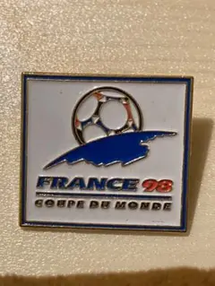 値下げレア☆ワールドカップ'98ピンバッチ 1998年 サッカー FIFA ワールドカップ フランス 日本代表