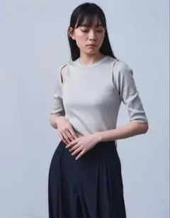 スタニングルアー　ショルダースリットリブ　ライトベージュのサムネイル
