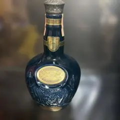 シーバスブラザーズ ロイヤル サルート 21年 緑陶器 700ml - メルカリ