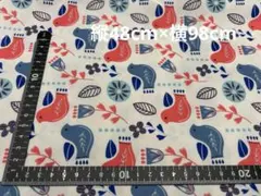 【はぎれ】 縦48×横98cm撥水ポリエステル　北欧風　鳩と花