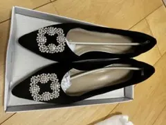 ビジュー　バックル　ヒールパンプス