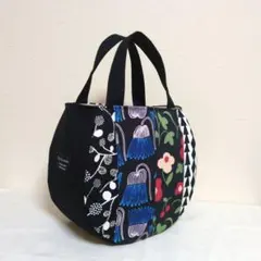 北欧テイストパッチワーク　ころりんバッグ　トートバッグ　ハンドメイド