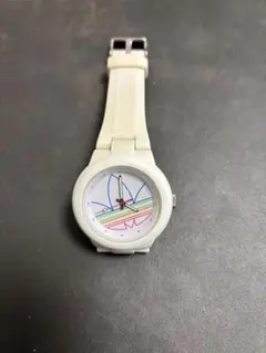 adidas カラフルロゴ ホワイト時計のサムネイル