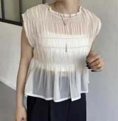 thevon ゼヴォン シャーリングシアーフレンチブラウスのサムネイル