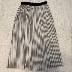 Bershka ミディアムスカートのサムネイル