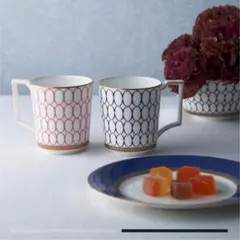 ウェッジウッド　ルネッサンス・ゴールド　マグ　ペア（ピンク・ブルー）