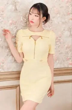 DAZZYキャバドレス【新品未使用】アイボリー 半袖ミニワンピースSサイズ