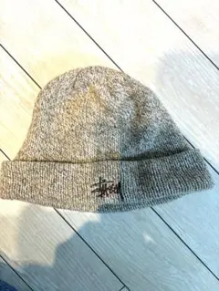 STÜSSY ステューシー ニット帽 ビーニー ロゴ刺繍 ベージュ メランジ