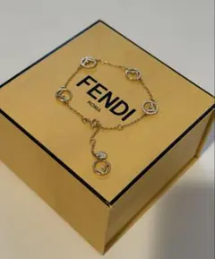 FENDI エフイズフェンディ ブレスレット ゴールド
