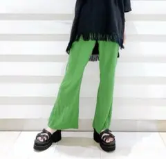 ジーナシス　フレアパンツ　グリーン