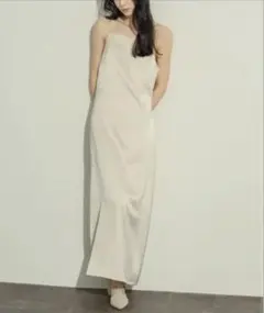 【NEUNA】サテンバックシャンキャミワンピース