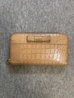 miu miu クロコ型押し ラウンドファスナー長財布のサムネイル