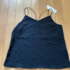 GUバッククロスキャミソール