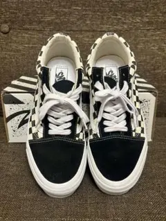 Vans V98CL+ EMBR スリッポン 27cm ブラック/ホワイト - メルカリ