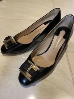 Salvatore Ferragamo 黒 ハイヒール 5.5 D
