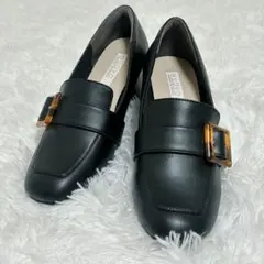【美品】NUOVO パンプス ブラック べっ甲柄バックル　Lサイズ