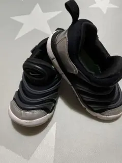 美品！14cm NIKE ダイナモフリー　ブラック