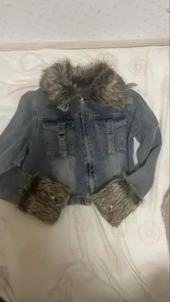 ファー付きデニムジャケット