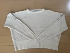 完売品　UNFILO ベージュ 長袖ニット　M アンフィーロのサムネイル