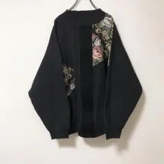 古着 スウェット 古着女子 花柄 レトロ 黒 裏起毛