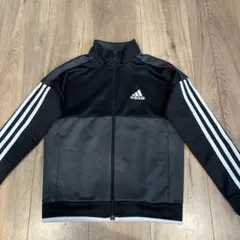値下げ　adidas ジップアップジャージ　130cm