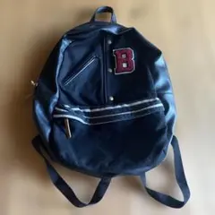 B刺繍付き黒リュック　小さめ