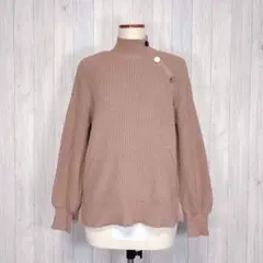 ハイネック ニット 柄