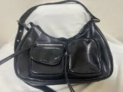 nui nullu マルチポケット　ショルダーバッグ　ハンドバッグ ブラックのサムネイル