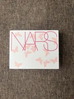 【限定】NARS ライトリフレクティングセッティングパウダー プレスト Nのサムネイル