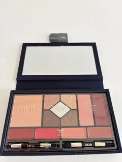 Dior エクラン クチュール マルチユース パレット クリスマス限定