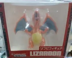 美品【ポケモンセンター 限定 】ポケモン リザードン ソフビフィギュア