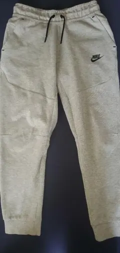 NIKEテックフリースジョガーパンツ ジュニアMサイズ【140~150㎝】